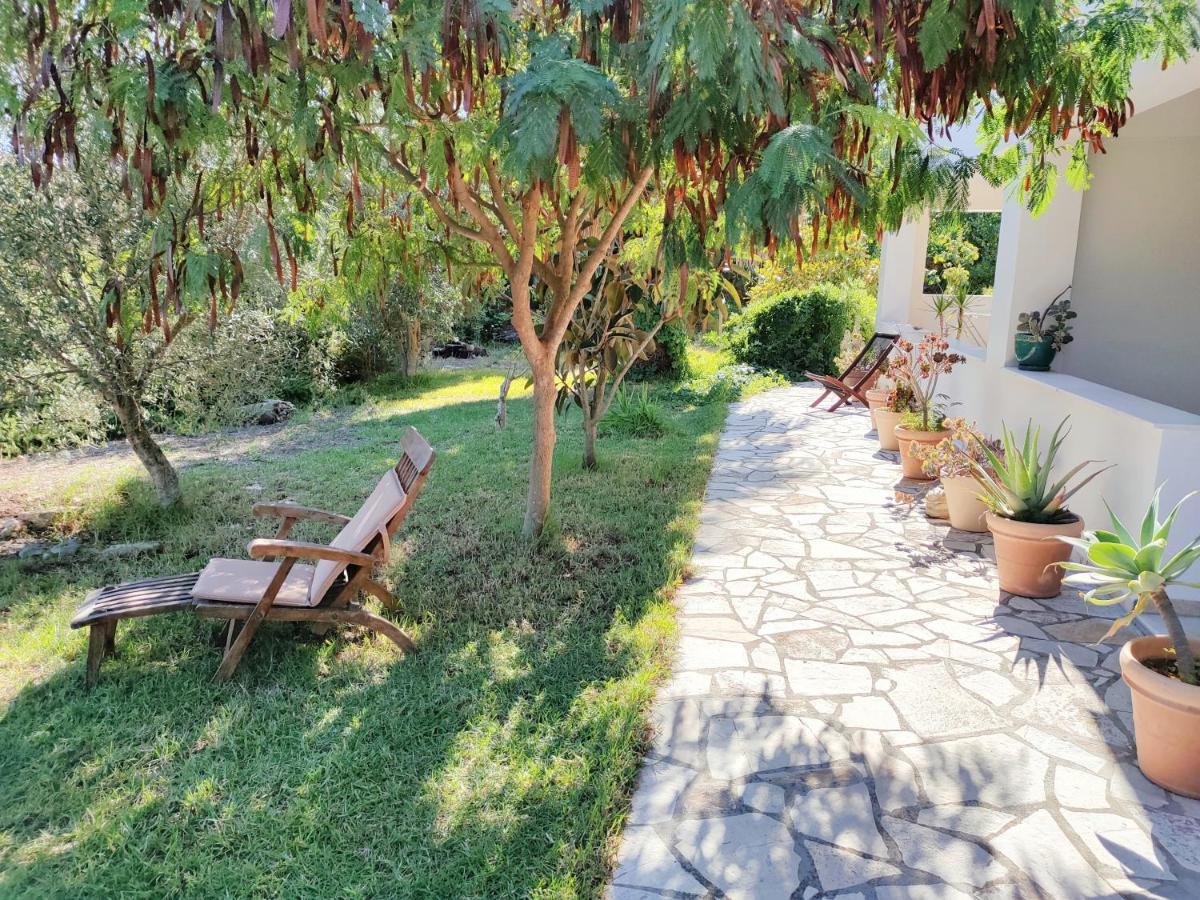 Kalamies - Secluded Beach Apartments Skala  Екстериор снимка