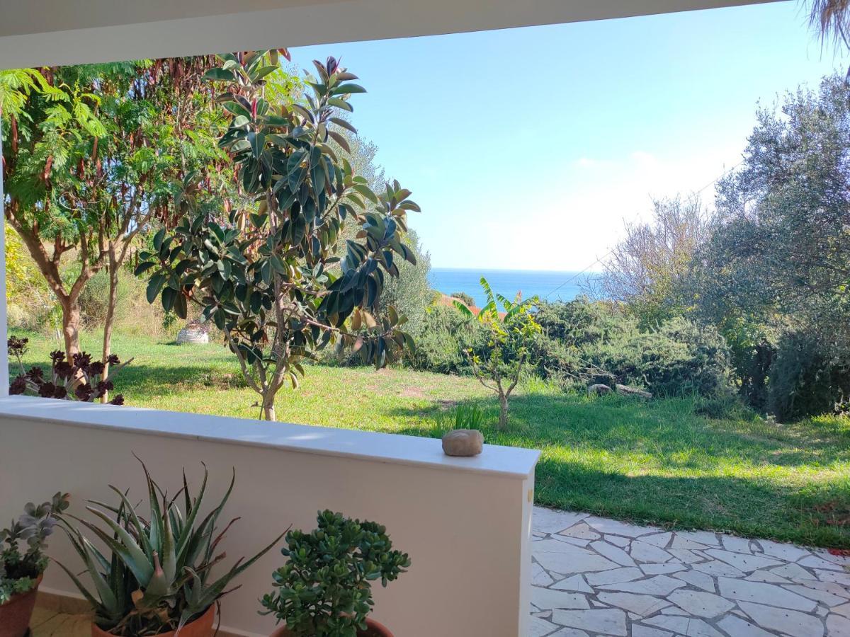 Kalamies - Secluded Beach Apartments Skala  Екстериор снимка